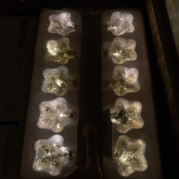 Bella Lux LED Sparkle Star String Lights Set of 10 - Picture 5 of 5